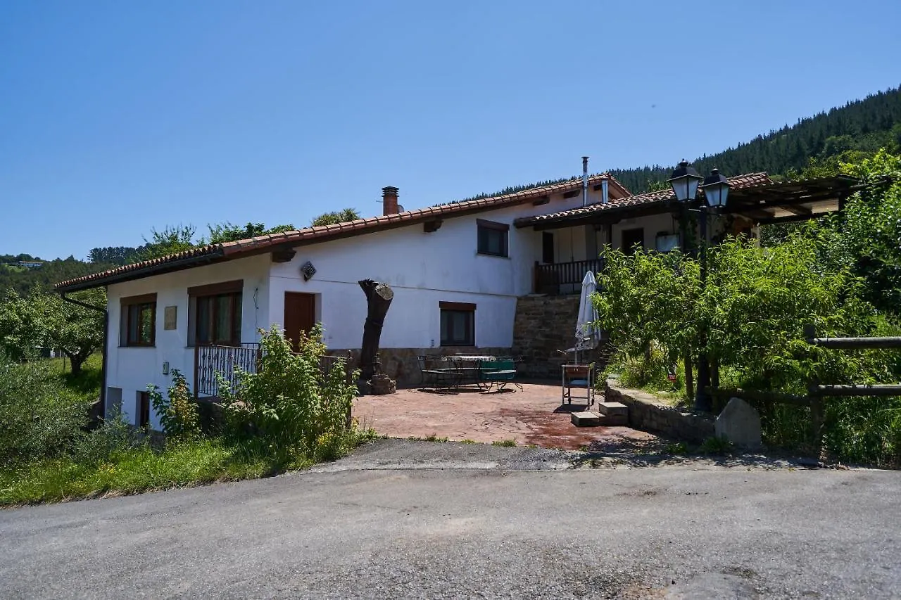 Garai Etxea, Casa Adosada En La Montana Arrankudiaga