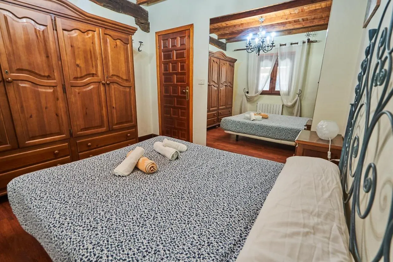Garai Etxea, Casa Adosada En La Montana Arrankudiaga