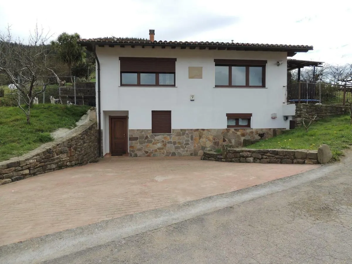 Ferienhaus Garai Etxea, Casa Adosada En La Montana Arrankudiaga